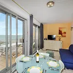 1 Bedroom Awesome In
