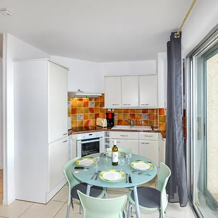 Apartment 1 Bedroom Pet Friendly In Le Barcares